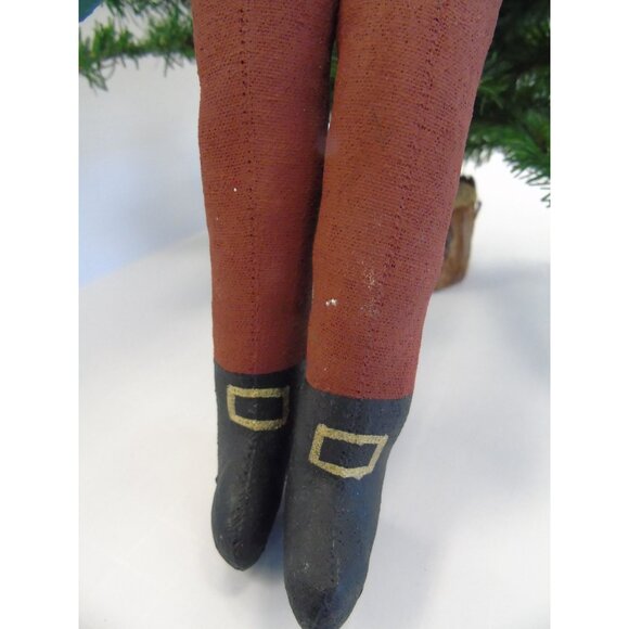 Vintage Christmas Santa Doll Made From Wood And Fabric Beard And Three Buttons - Picture 3 of 4
